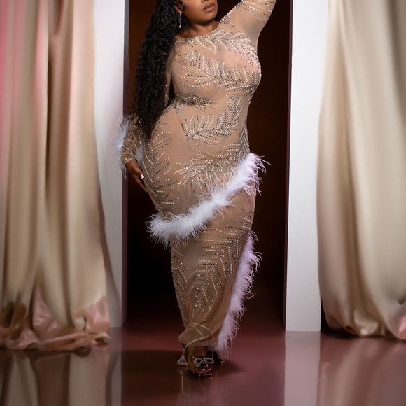 Angel Brinks Custom Gown - Picture 2 of 2